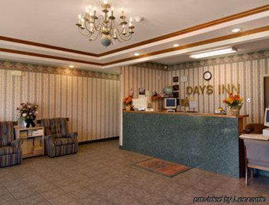 Days Inn By Wyndham Butler Interior photo